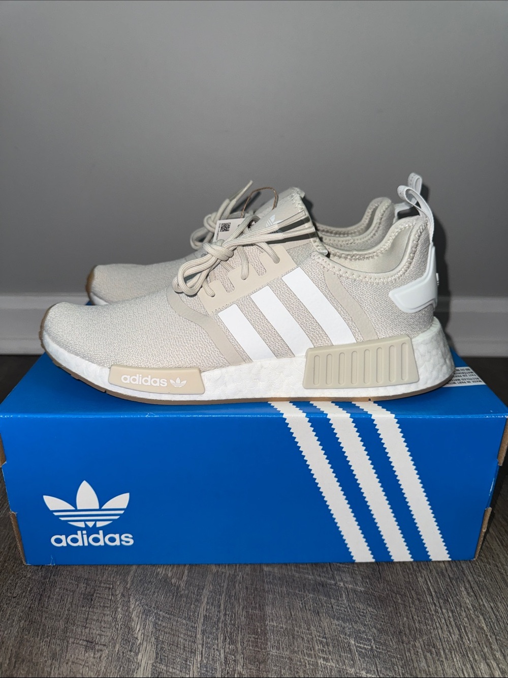 adidas NMD R1